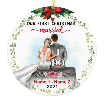 Personalized Marriage Couple Ornament, Couples Keepsake, Newlywed Gift, Couple First Christmas Married Circle Ornament - Thegiftio UK