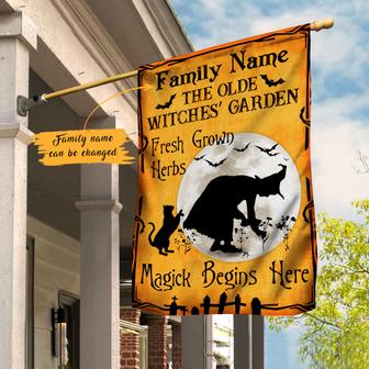 Personalized Halloween Garden Flag for Spooky Decor - Thegiftio UK