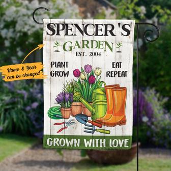 Personalized Garden Flag for Gardening Enthusiasts - Thegiftio UK