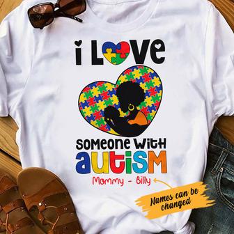 Personalized Love Someone With Autism Mom BWA T Shirt - Thegiftio UK
