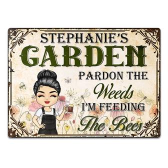 I'm Feeding The Bee Custom Metal Sign - Gift for Gardeners - Thegiftio UK