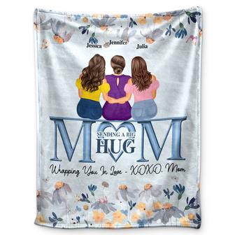 Sending A Big Hug - Gift For Daughters - Personalized Fleece Blanket - Thegiftio UK
