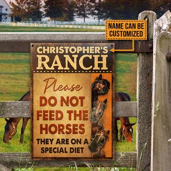 Do Not Feed The Horse Custom Sign - Gift for Horse Lovers - Thegiftio UK