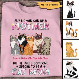 Special Cat Mom Sitting Cat Cartoon Custom T-Shirt - Thegiftio UK