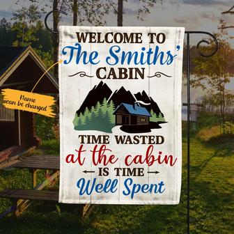 Personalized Garden Flag for Cabin Lovers - Thegiftio UK